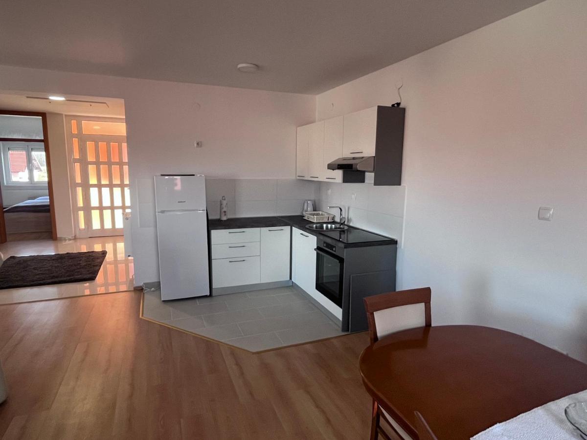 Apartman Magnolia Petrovina Turopoljska Exterior photo
